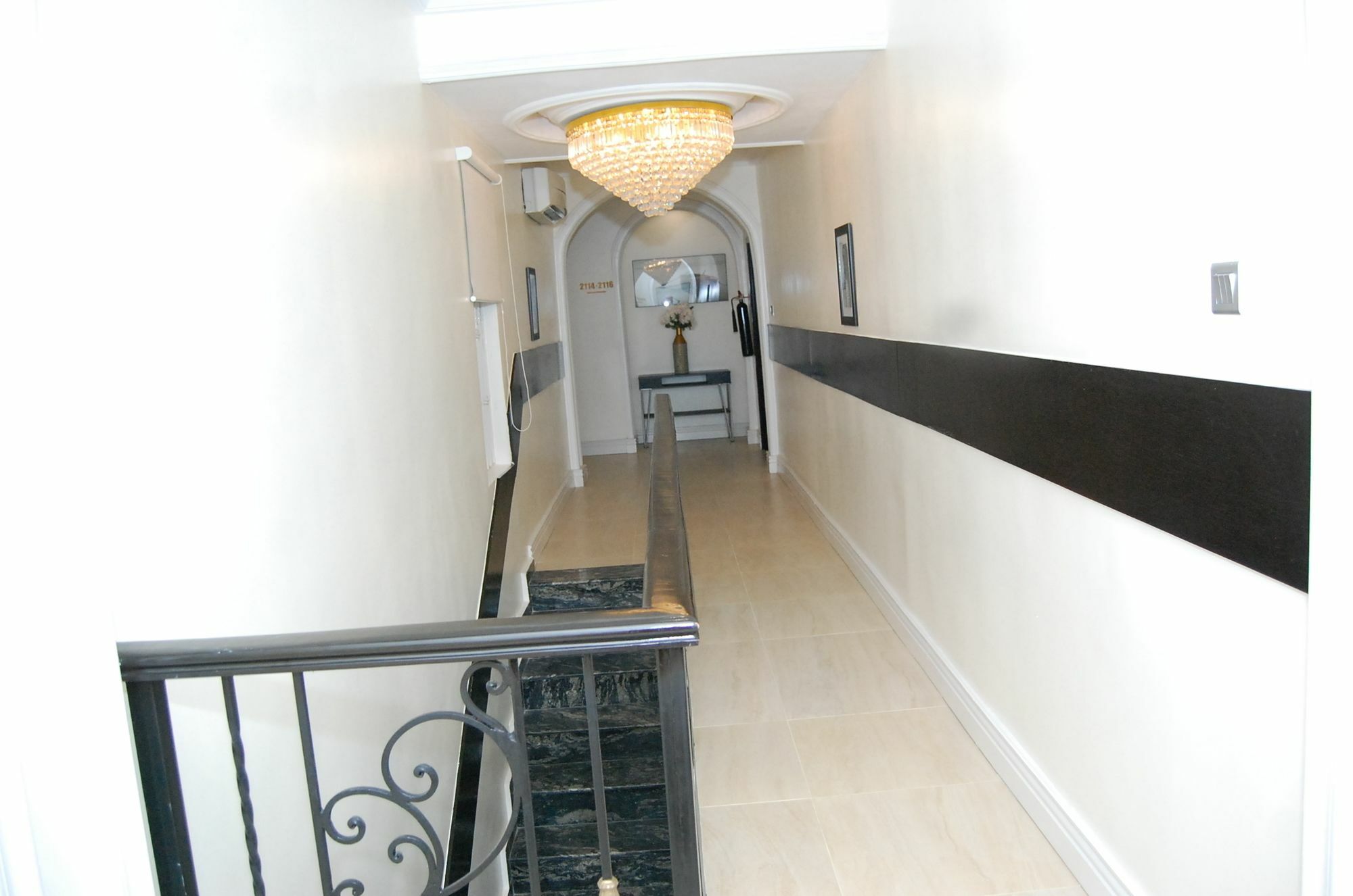 The Montrose Hotel Lekki Extérieur photo