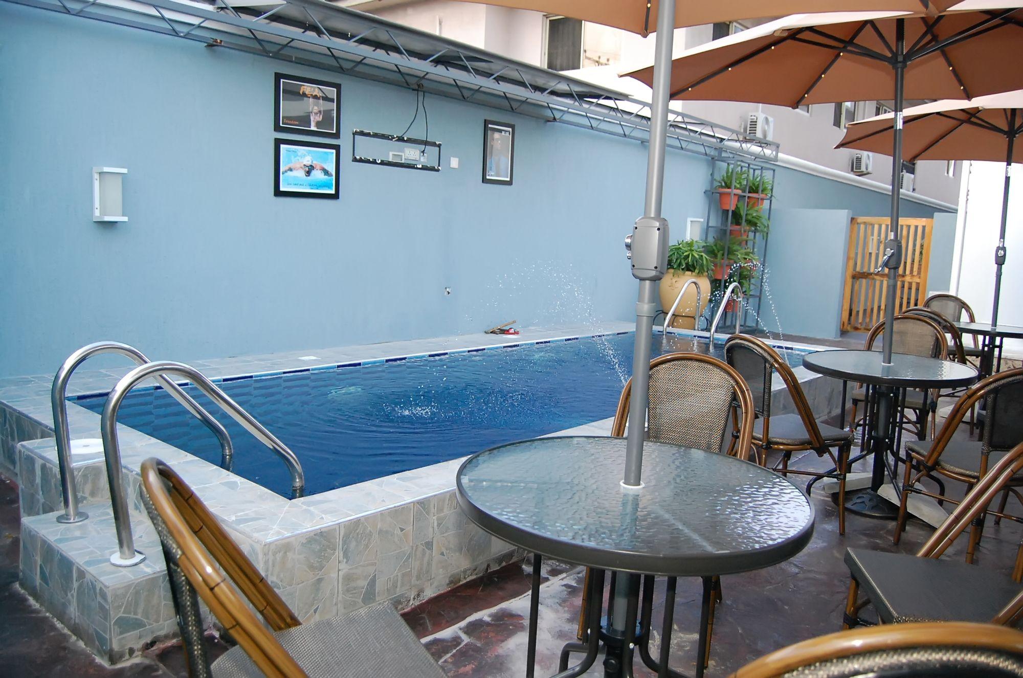The Montrose Hotel Lekki Extérieur photo